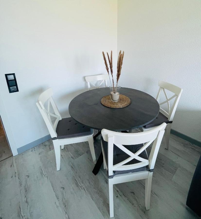 Apartment Seesrauschen Für 2-4 Personen Mit Pool *